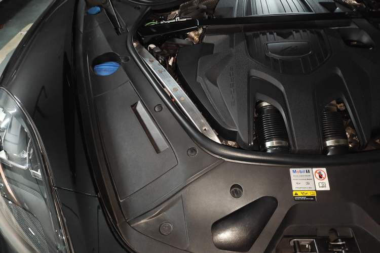 Used Porsche Panamera 2022 Panamera 2.9T Engine Bay Right