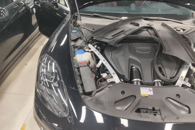 Used Porsche Panamera 2022 Panamera 2.9T Engine Bay Right
