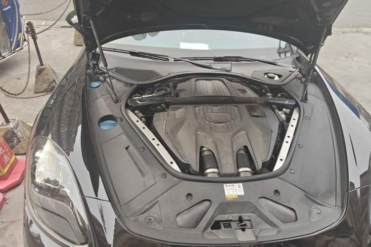 Used Porsche Panamera 2022 Panamera Executive Long Wheelbase 2.9T Engine Bay Right