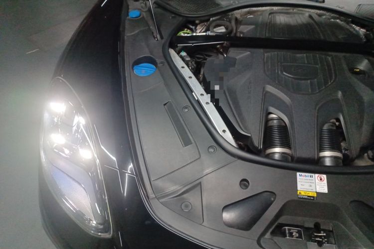 Used Porsche Panamera 2022 Panamera 4S 2.9T Engine Bay Right