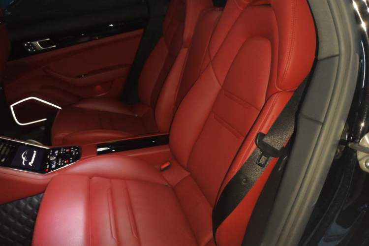 Used Porsche Panamera 2022 Panamera 4 Executive Long Wheelbase 2.9T Left Rear Seat
