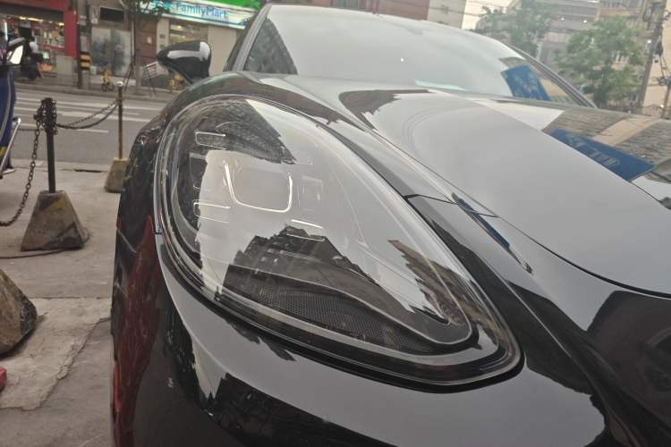 Used Porsche Panamera 2022 Panamera Executive Long Wheelbase 2.9T Right Front Headlight