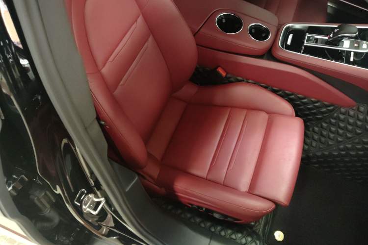Used Porsche Panamera 2022 Panamera 4 Sport Turismo 2.9T Right Front Seat