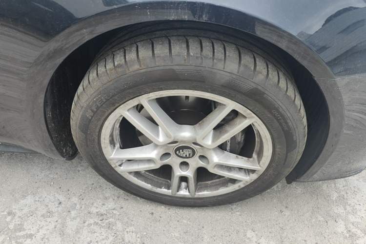 Used Porsche Panamera 2022 Panamera 4 Executive Long Wheelbase 2.9T Right Front Wheel Hub