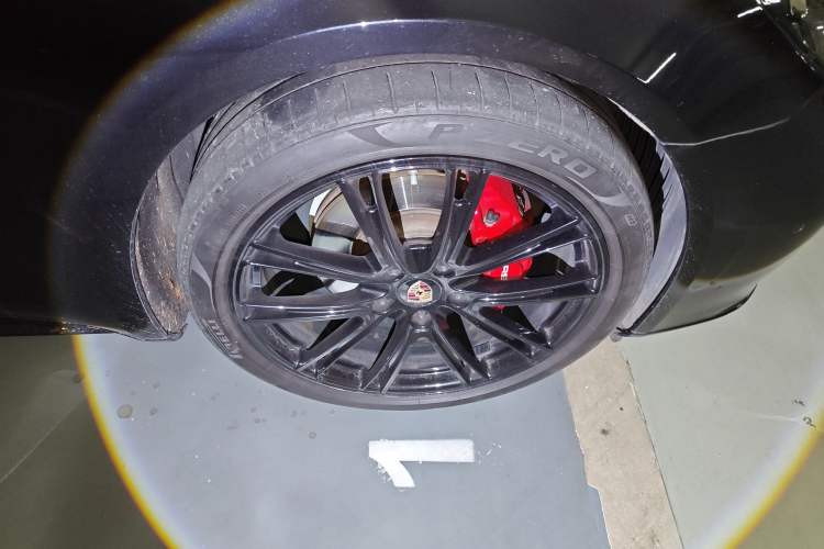 Used Porsche Panamera 2022 Panamera 2.9T Right Front Wheel Hub
