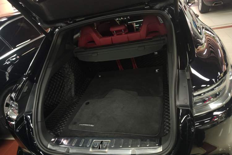 Used Porsche Panamera 2022 Panamera 4 Sport Turismo 2.9T Trunk