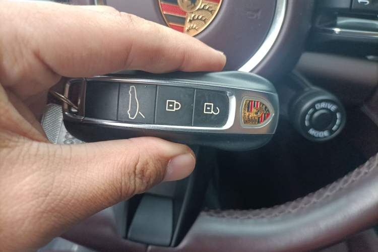 Used Porsche Panamera 2022 Panamera Executive Long Wheelbase 2.9T Vehicle Key