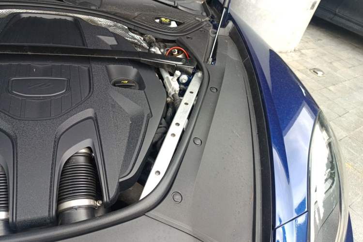 Used Porsche Panamera 2022 Panamera Executive Long Wheelbase 2.9T Engine Bay Left