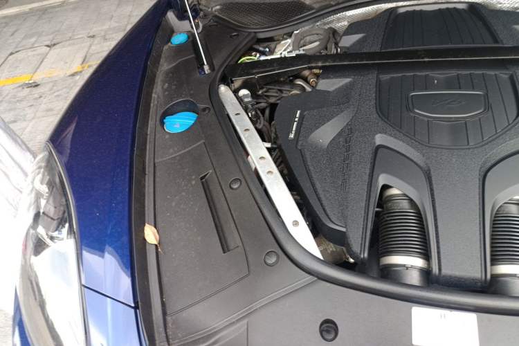 Used Porsche Panamera 2022 Panamera Executive Long Wheelbase 2.9T Engine Bay Right