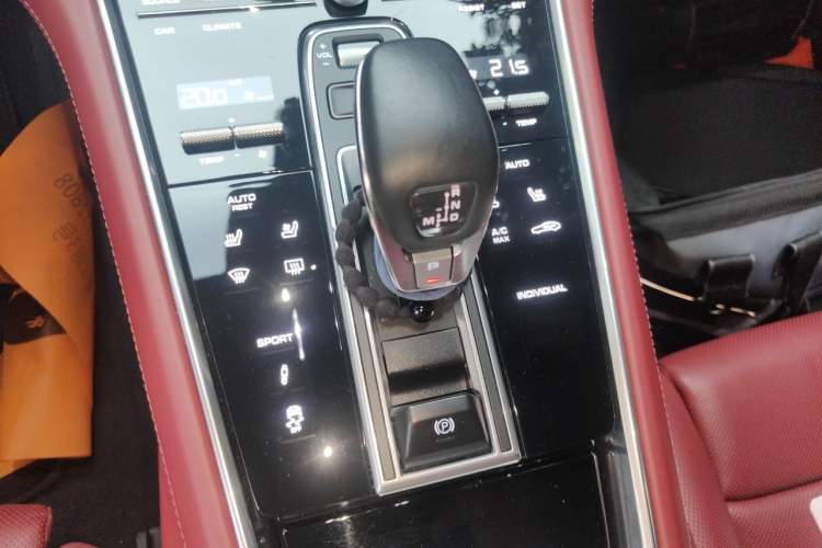 Used Porsche Panamera 2022 Panamera 2.9T Platinum Edition Gear Lever