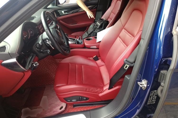 Used Porsche Panamera 2022 Panamera Executive Long Wheelbase 2.9T Left Front Seat