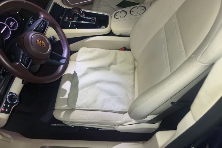 Used Porsche Panamera 2022 Panamera Executive Long Wheelbase 2.9T Left Front Seat