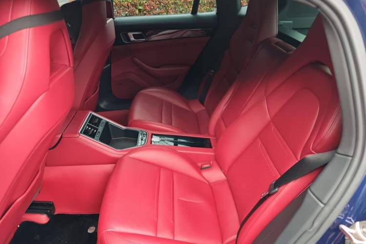 Used Porsche Panamera 2022 Panamera 2.9T Left Rear Seat