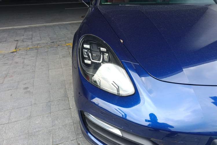 Used Porsche Panamera 2022 Panamera Executive Long Wheelbase 2.9T Right Front Headlight