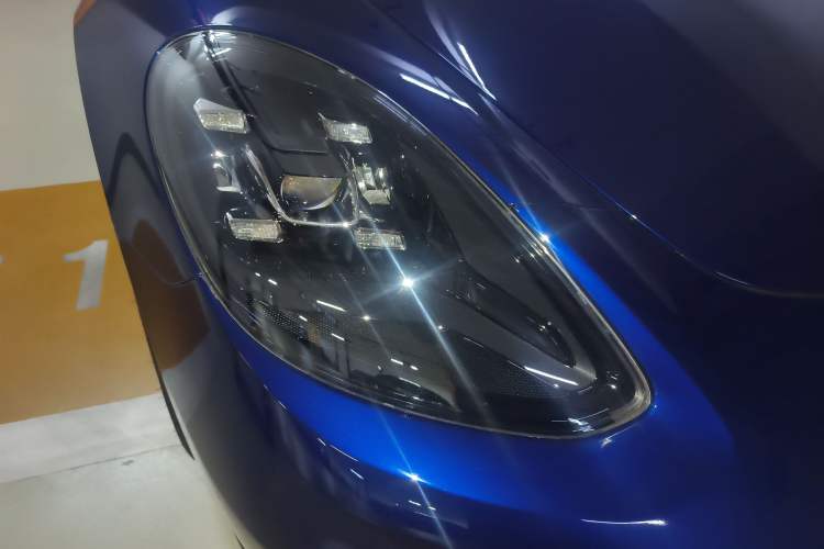 Used Porsche Panamera 2022 Panamera Executive Long Wheelbase 2.9T Right Front Headlight