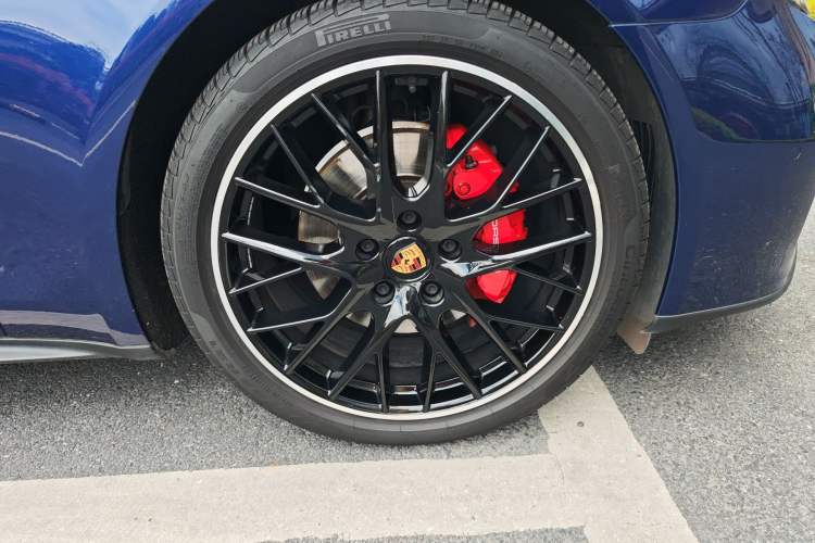 Used Porsche Panamera 2022 Panamera 2.9T Right Front Wheel Hub