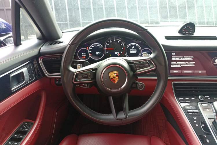Used Porsche Panamera 2022 Panamera Executive Long Wheelbase 2.9T Steering Wheel