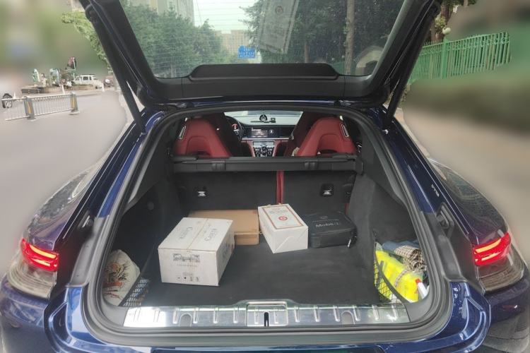 Used Porsche Panamera 2022 Panamera 2.9T Platinum Edition Trunk