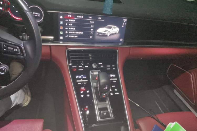 Used Porsche Panamera 2022 Panamera Executive Long Wheelbase Platinum Edition 2.9T Audio And AC Panel