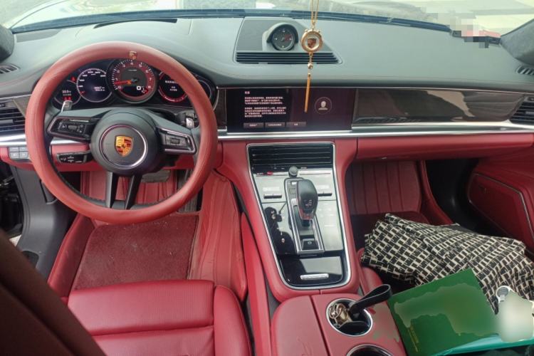 Used Porsche Panamera 2022 Panamera 2.9T Platinum Edition Center Console