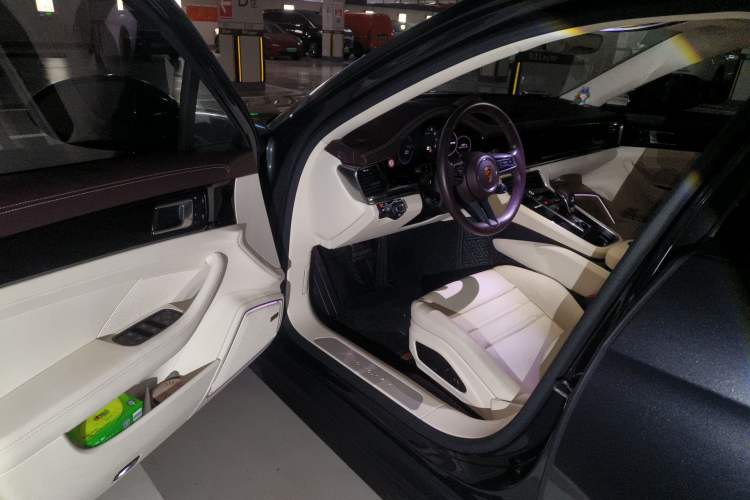 Used Porsche Panamera 2022 Panamera 2.9T Driver Seat