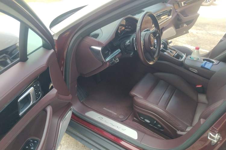 Used Porsche Panamera 2022 Panamera 4 Sport Turismo 2.9T Driver Seat
