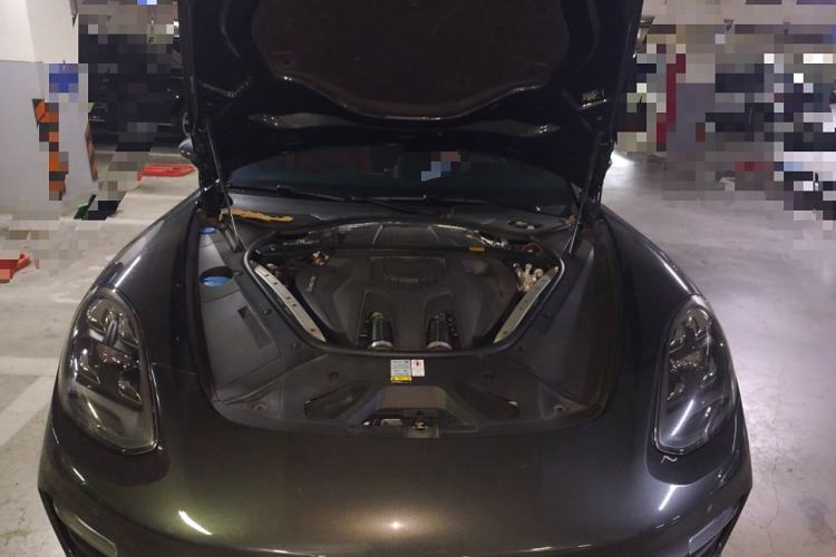 Used Porsche Panamera 2022 Panamera 4 E-Hybrid Executive Long Wheelbase Platinum Edition 2.9T Engine Bay