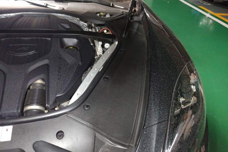 Used Porsche Panamera 2022 Panamera 2.9T Engine Bay Left