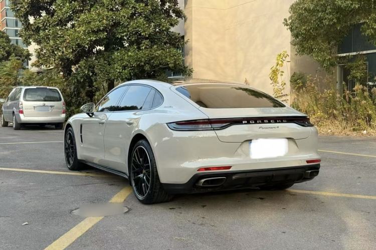 Used Porsche Panamera 2022 Panamera 4 Executive Long Wheelbase 2.9T Exterior 3