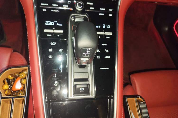 Used Porsche Panamera 2022 Panamera 4 E-Hybrid Executive Long Wheelbase Platinum Edition 2.9T Gear Lever