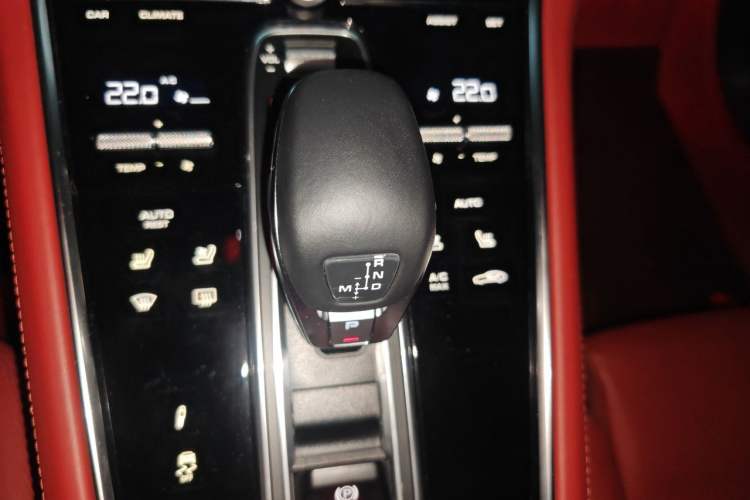 Used Porsche Panamera 2022 Panamera Executive Long Wheelbase 2.9T Gear Lever