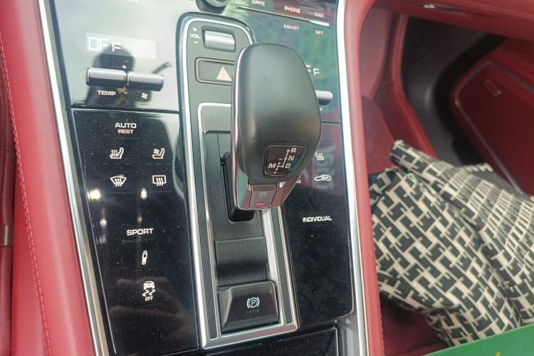 Used Porsche Panamera 2022 Panamera 2.9T Platinum Edition Gear Lever