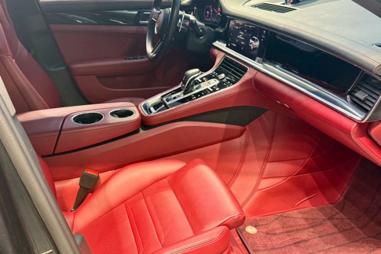 Used Porsche Panamera 2022 Panamera Executive Long Wheelbase 2.9T Interior 11