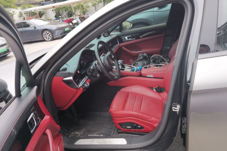 Used Porsche Panamera 2022 Panamera 2.9T Left Front Seat