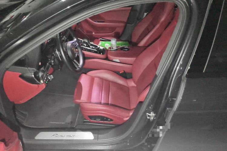 Used Porsche Panamera 2022 Panamera Executive Long Wheelbase Platinum Edition 2.9T Left Front Seat