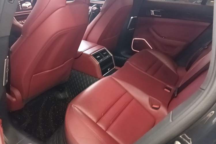 Used Porsche Panamera 2022 Panamera 2.9T Left Rear Seat