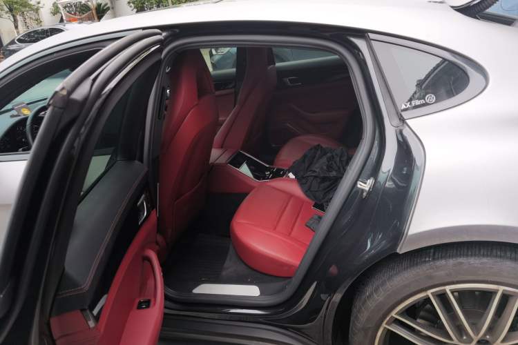 Used Porsche Panamera 2022 Panamera 2.9T Left Rear Seat
