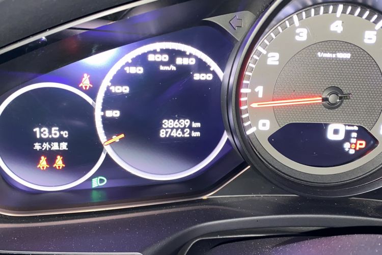 Used Porsche Panamera 2022 Panamera 4 Executive Long Wheelbase 2.9T Odometer Close Up