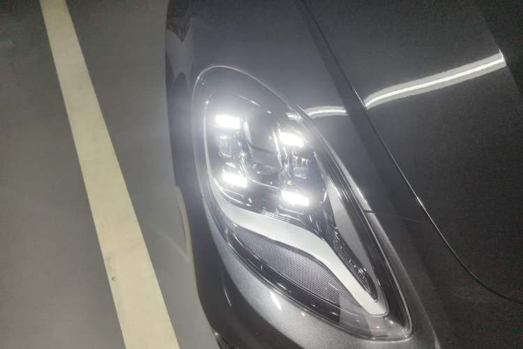 Used Porsche Panamera 2022 Panamera Executive Long Wheelbase Platinum Edition 2.9T Right Front Headlight