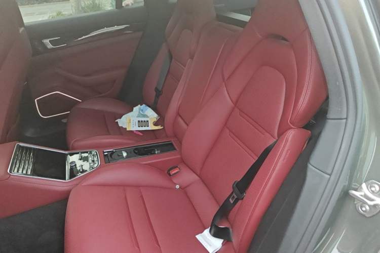 Used Porsche Panamera 2022 Panamera 2.9T Left Rear Seat