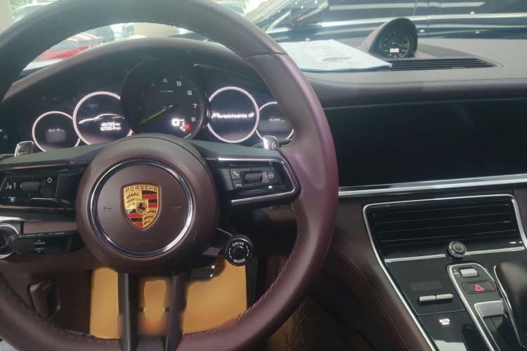 Used Porsche Panamera 2022 Panamera 4 E-Hybrid 2.9T Center Console