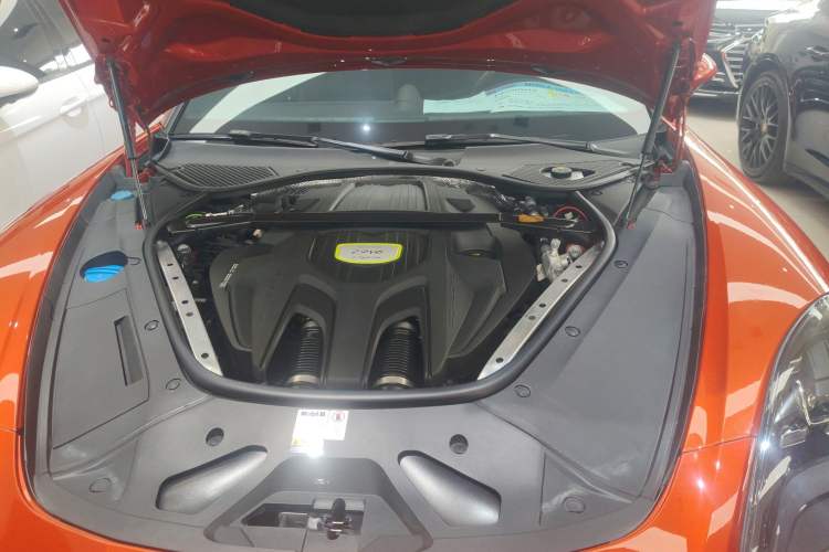 Used Porsche Panamera 2022 Panamera 4 E-Hybrid 2.9T Engine Bay