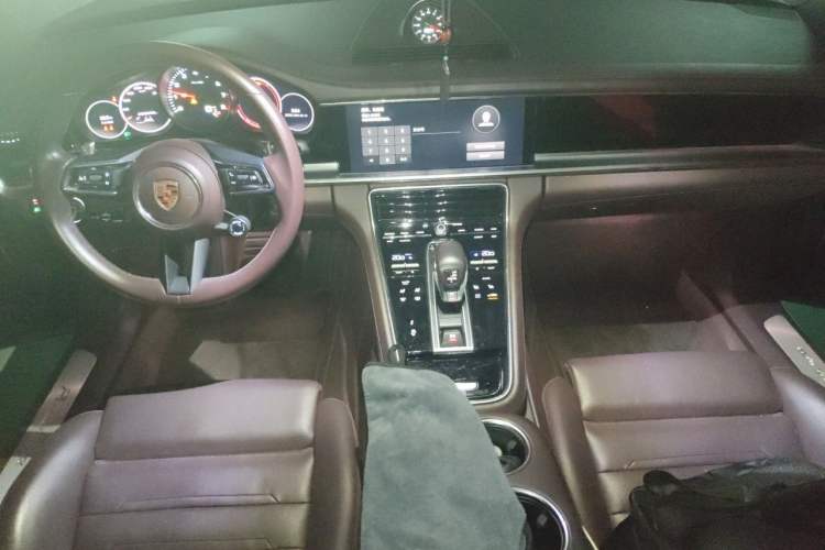 Used Porsche Panamera 2022 Panamera 2.9T Center Console