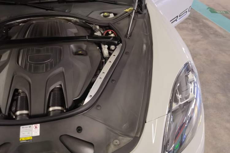 Used Porsche Panamera 2022 Panamera 2.9T Engine Bay Left