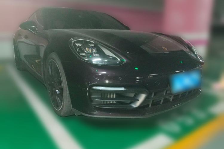 Used Porsche Panamera 2022 Panamera 2.9T Front Right 45 Deg