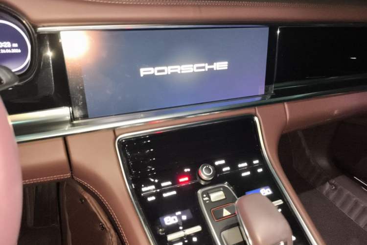 Used Porsche Panamera 2022 Panamera 2.9T Audio And AC Panel