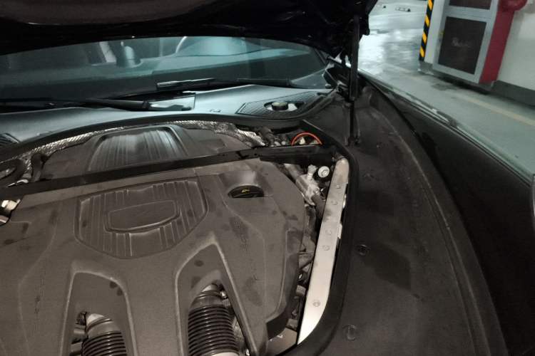 Used Porsche Panamera 2022 Panamera 2.9T Engine Bay Left