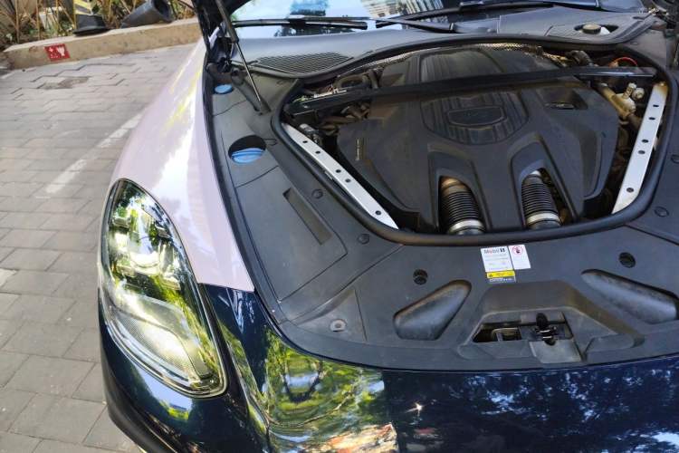 Used Porsche Panamera 2022 Panamera 2.9T Engine Bay Right