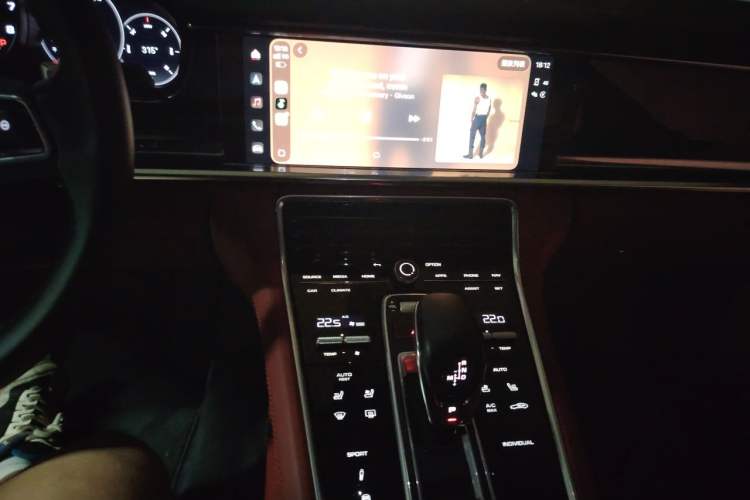 Used Porsche Panamera 2022 Panamera 2.9T Audio And AC Panel