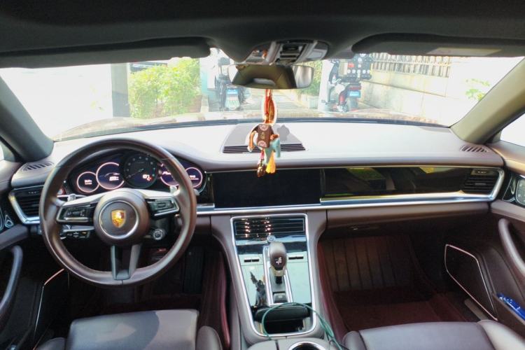 Used Porsche Panamera 2022 Panamera Executive Long Wheelbase 2.9T Center Console